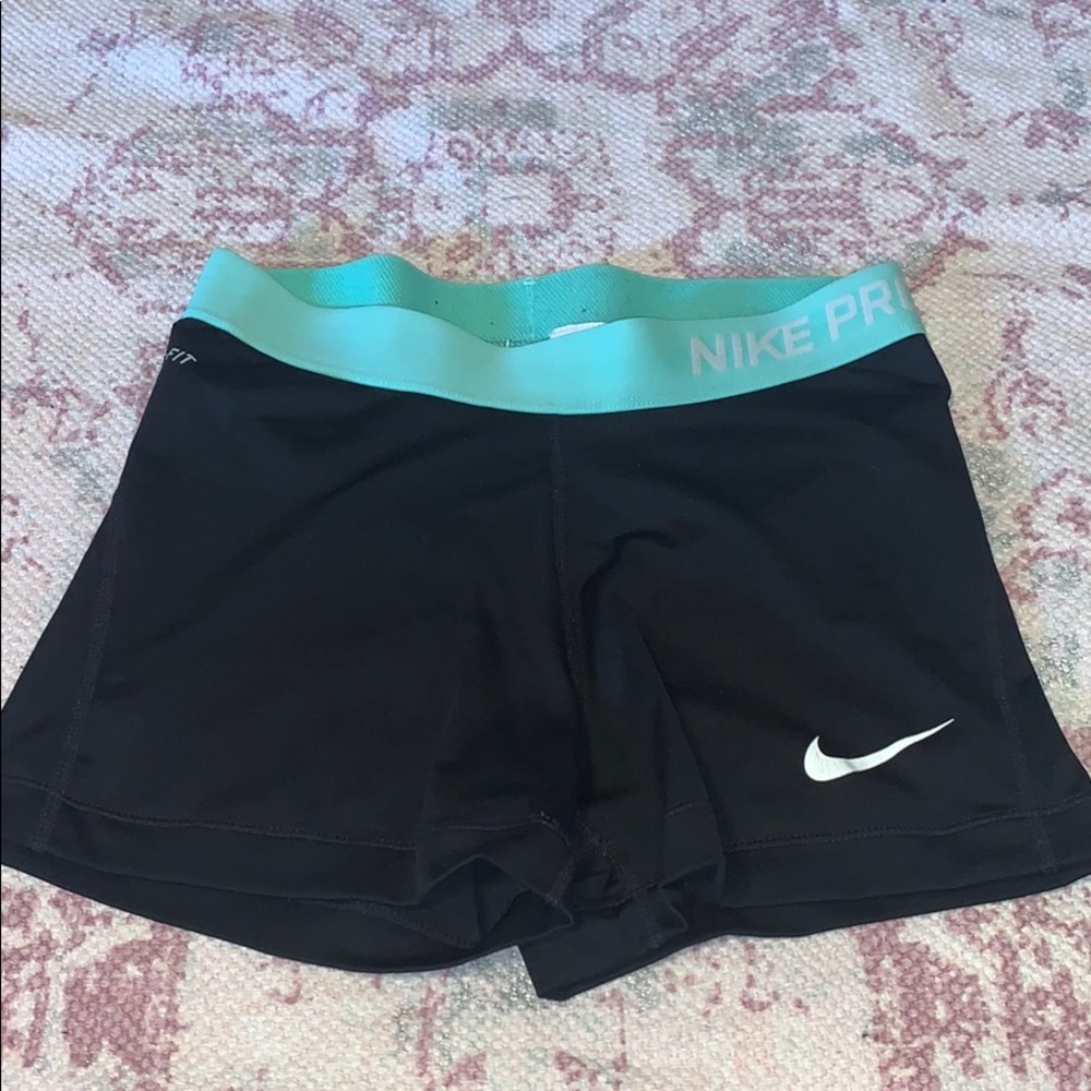 black nike pros (og version!)